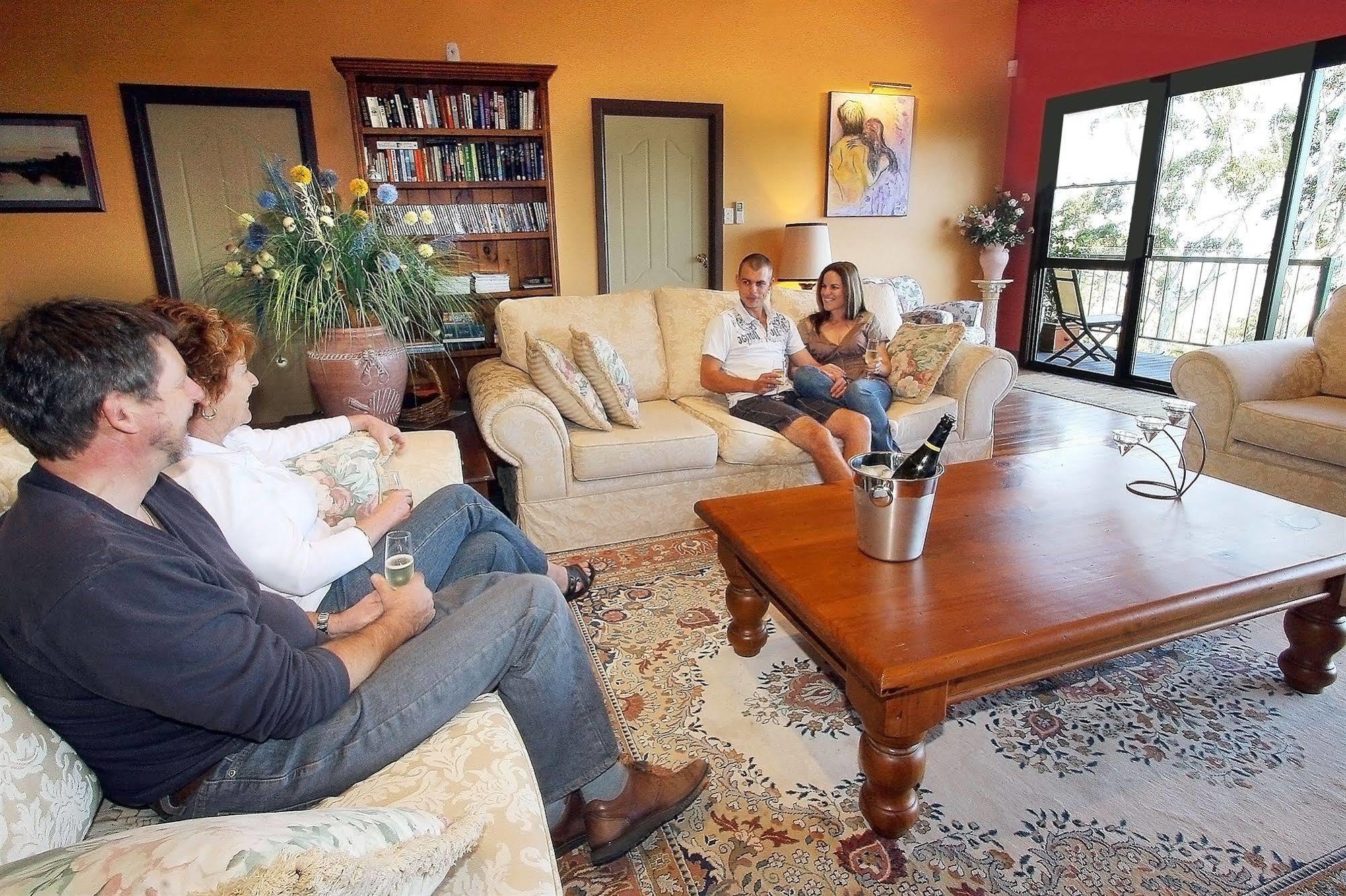 Avocado Sunset Bed & Breakfast Tamborine Mountain Exterior photo