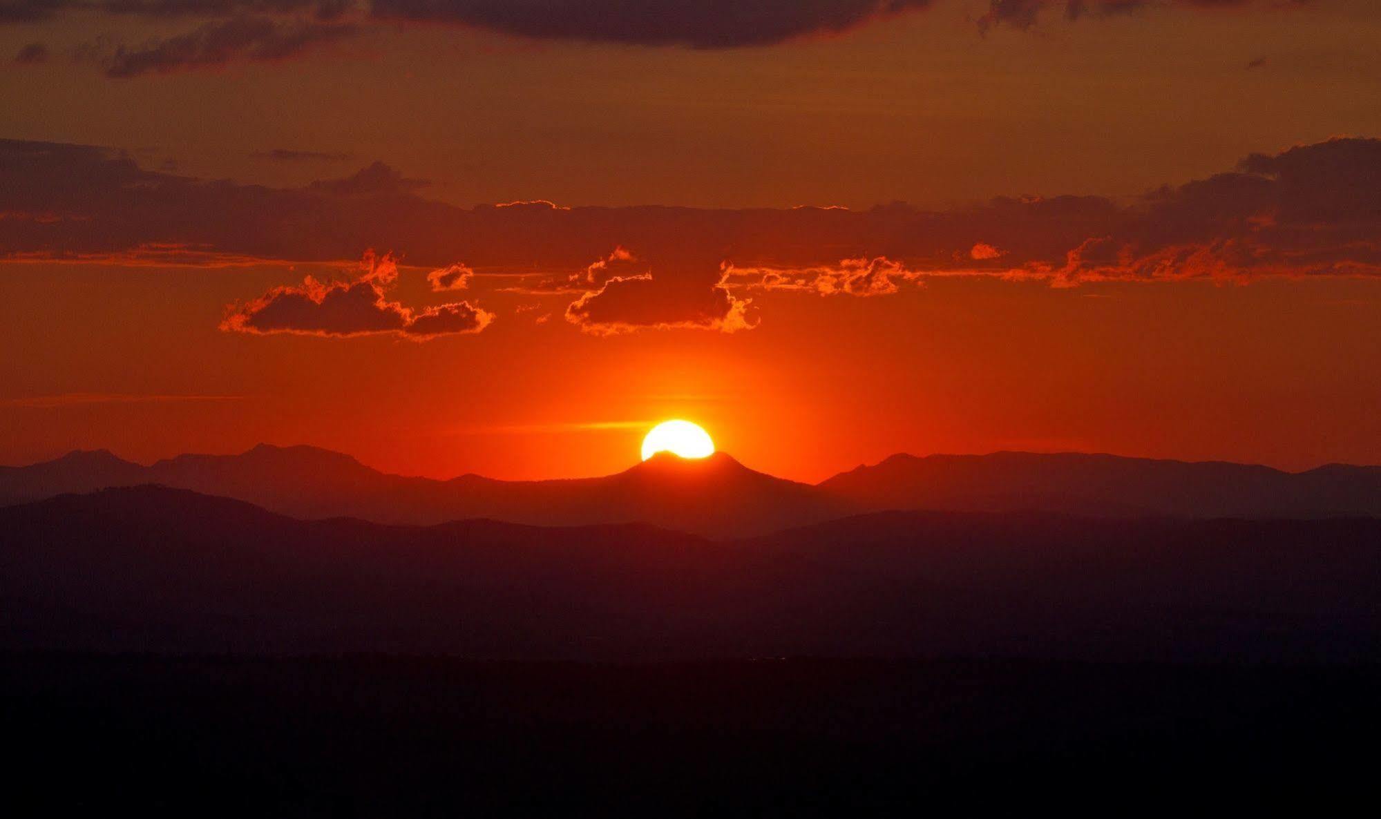 Avocado Sunset Bed & Breakfast Tamborine Mountain Exterior photo