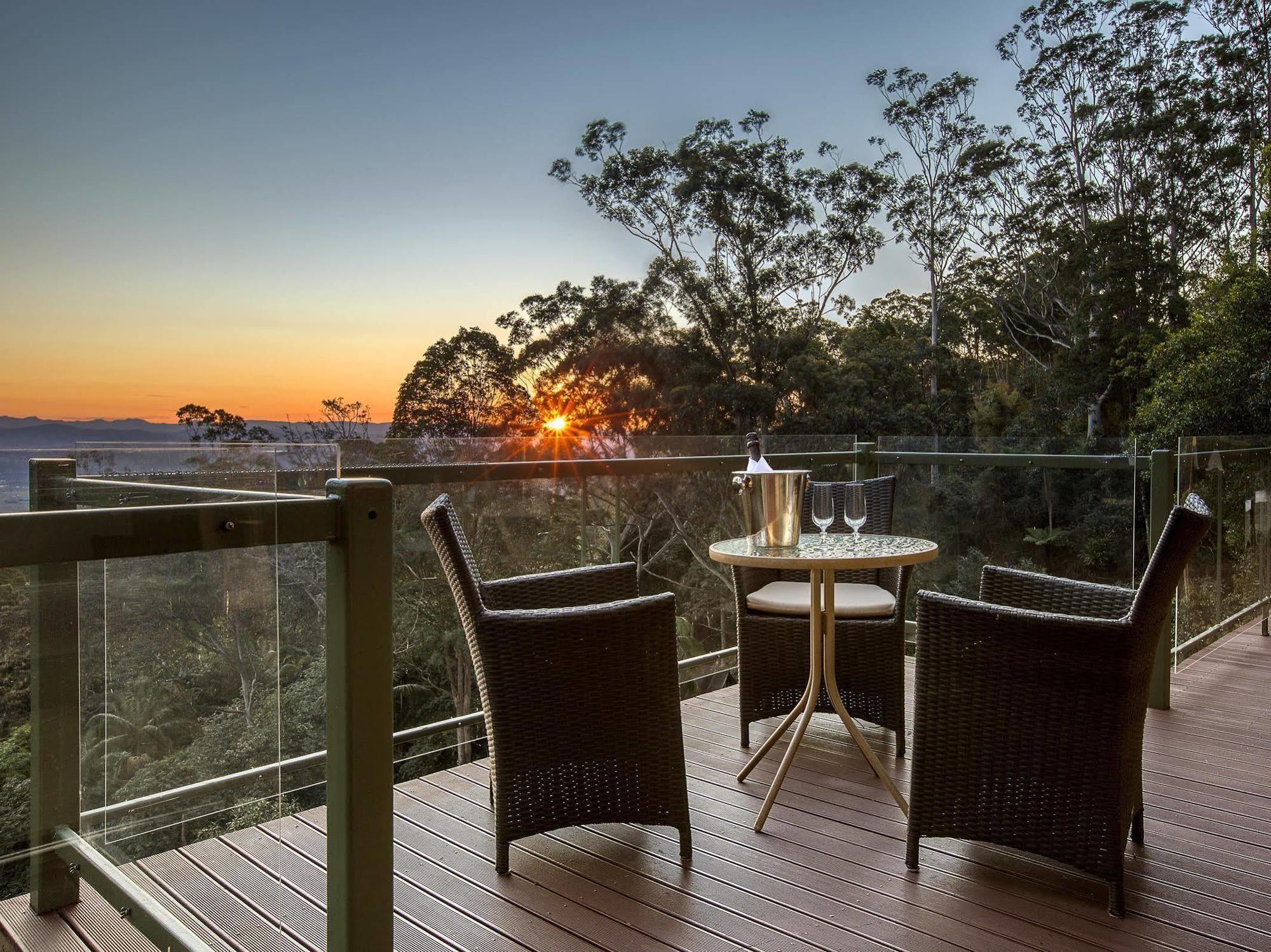 Avocado Sunset Bed & Breakfast Tamborine Mountain Exterior photo