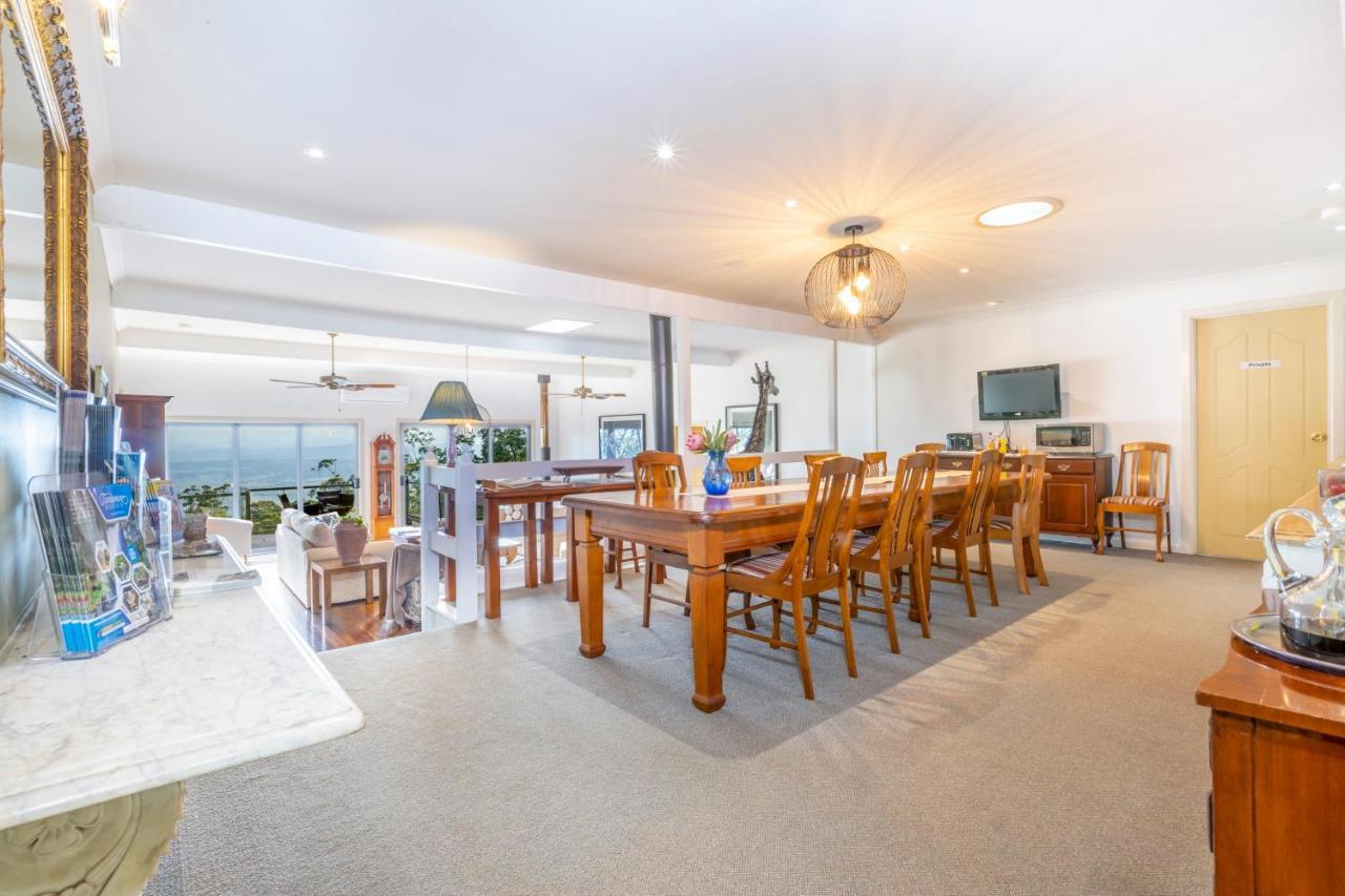 Avocado Sunset Bed & Breakfast Tamborine Mountain Exterior photo